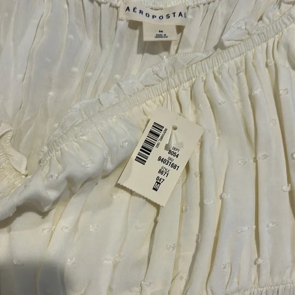 Simple Flowy White dress - Picture 3 of 4